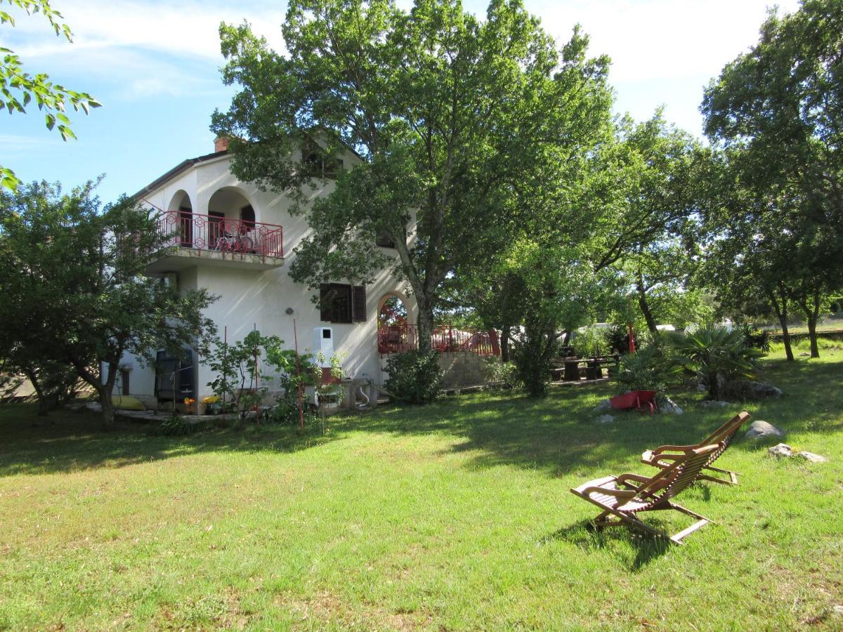 Villa Kucan Porat  Ngoại thất bức ảnh