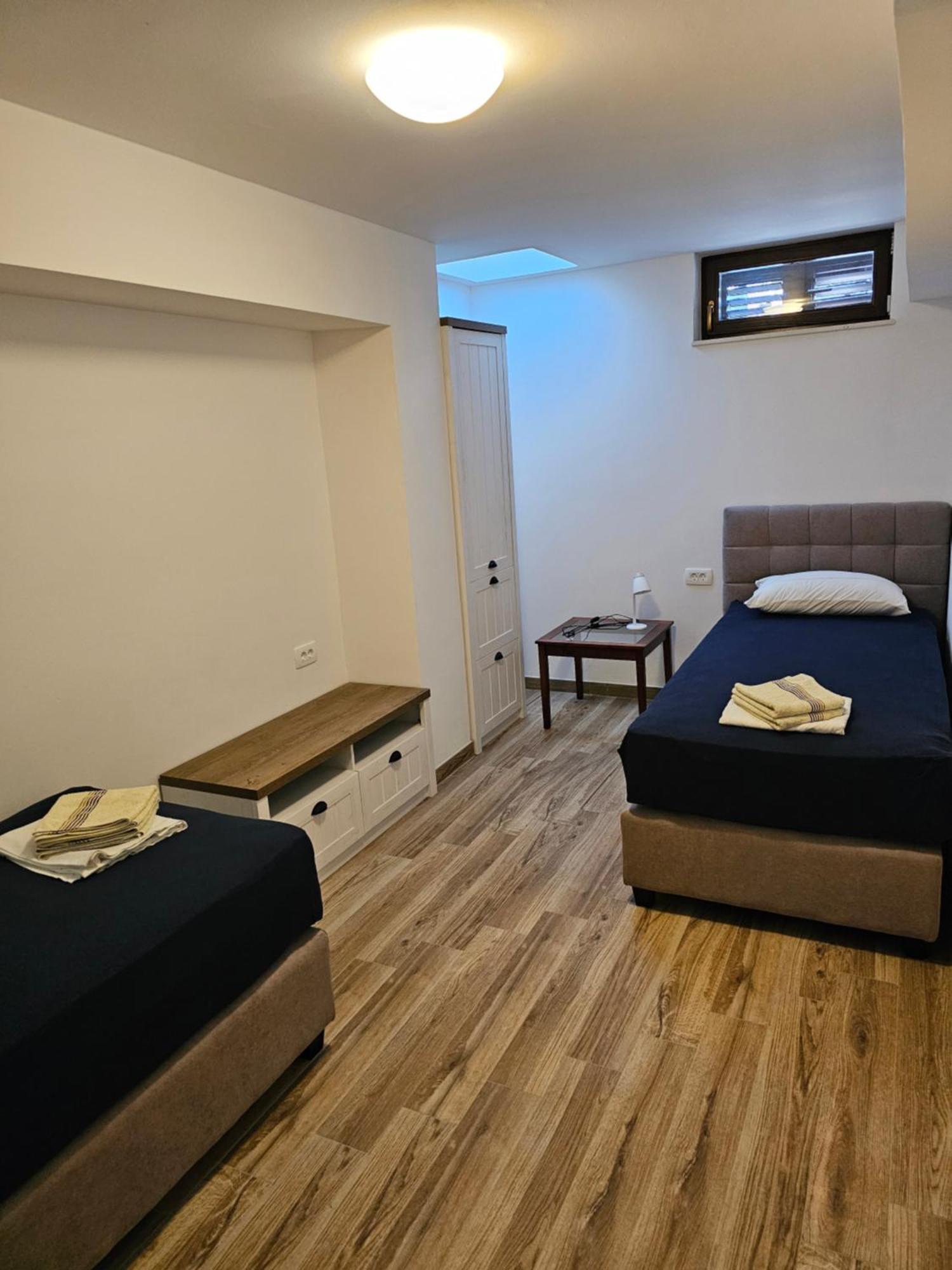 Villa Kucan Porat  Ngoại thất bức ảnh