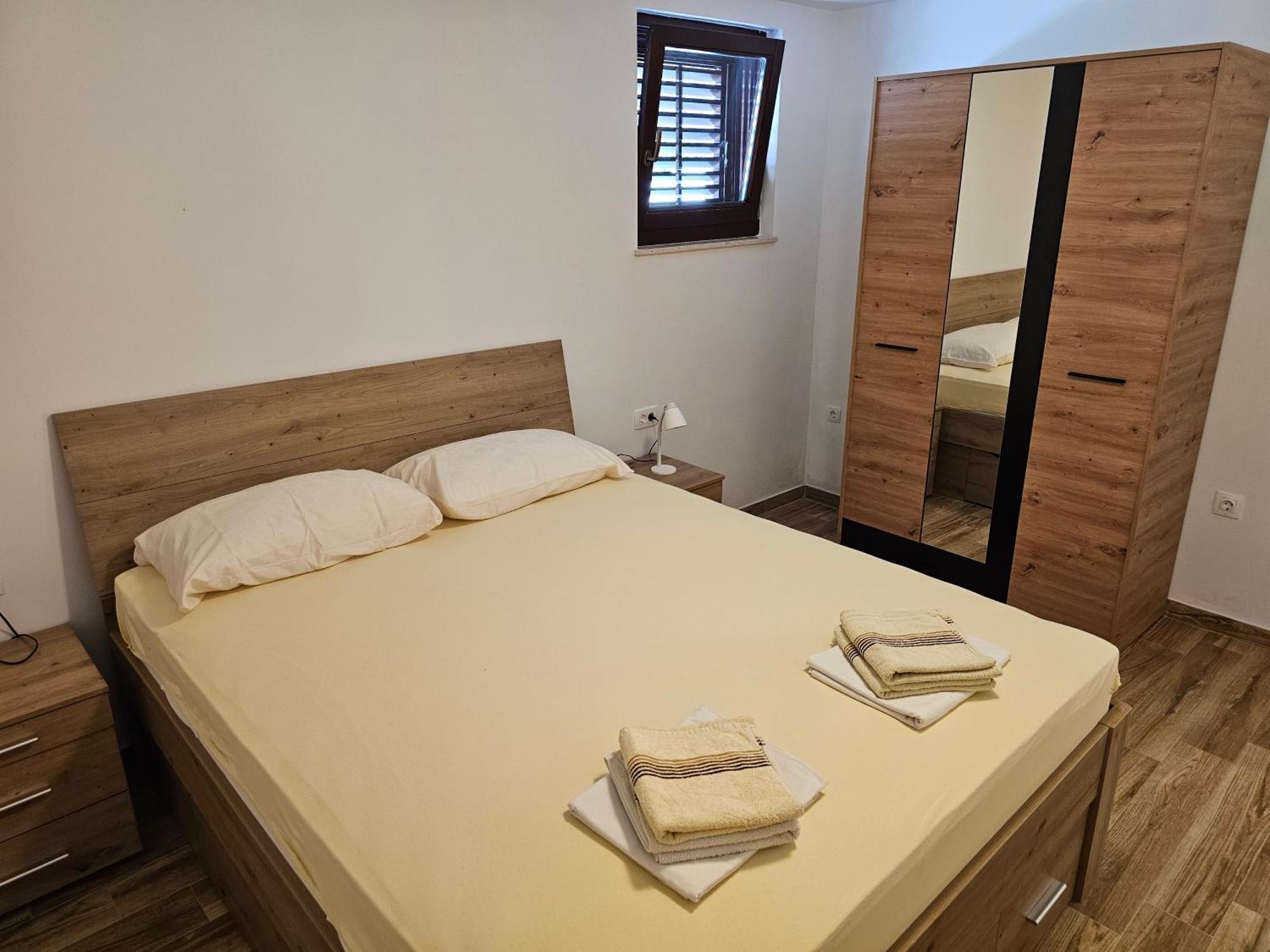 Villa Kucan Porat  Ngoại thất bức ảnh