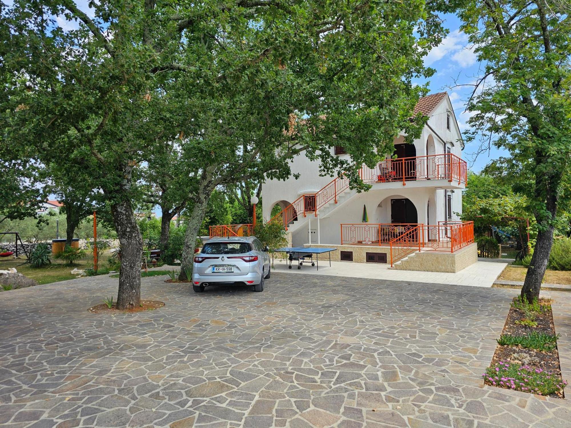 Villa Kucan Porat  Ngoại thất bức ảnh